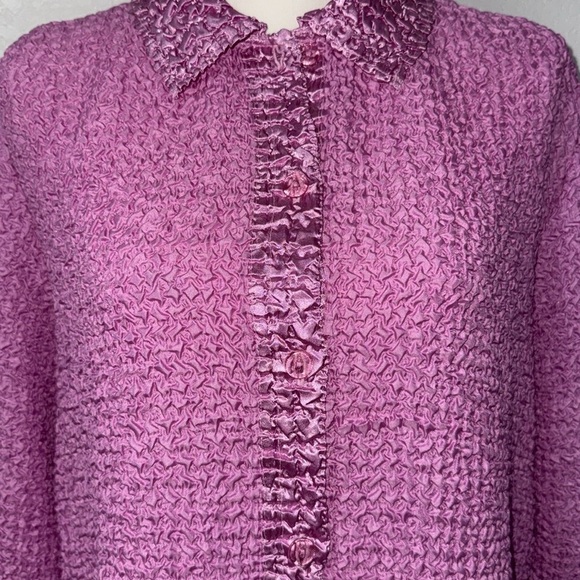 RAFAEL Lavender Textured Blouse - Picture 4 of 8